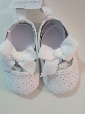 White Baby Girls' Bow Accent Sz 6-12 Month Booties Shoes By Luvable Friends